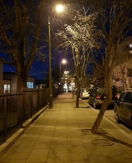zdjęcie ulicy nocą.jpg